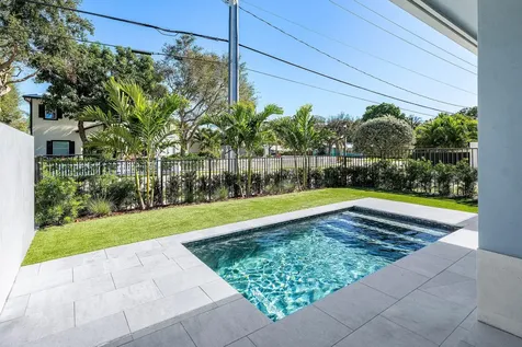 412 Se 4th Avenue Delray Beach FL 33483