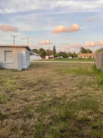 2776 Seminole Road Palm Springs FL 33406