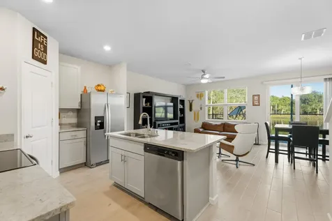 3931 Se Mentmore Lane Stuart FL 34997