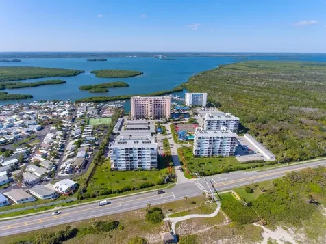 5167 N A1a Highway Hutchinson Island FL 34949