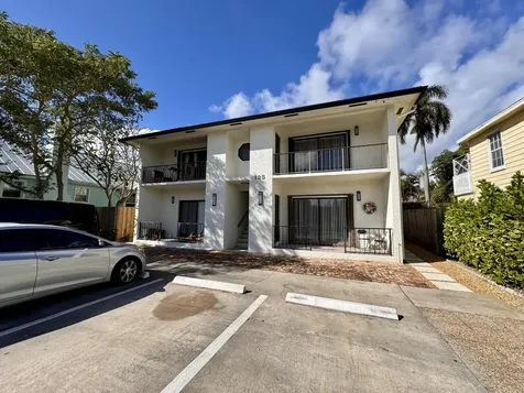 125 S Palmway Avenue Lake Worth Beach FL 33460