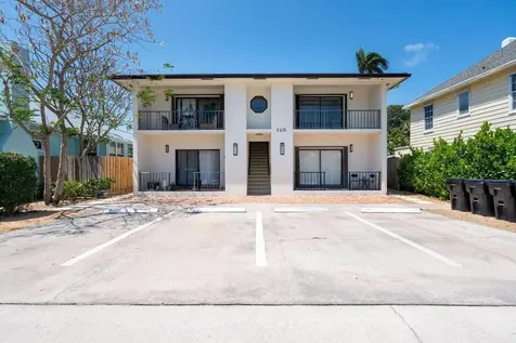 125 S Palmway Avenue Lake Worth Beach FL 33460