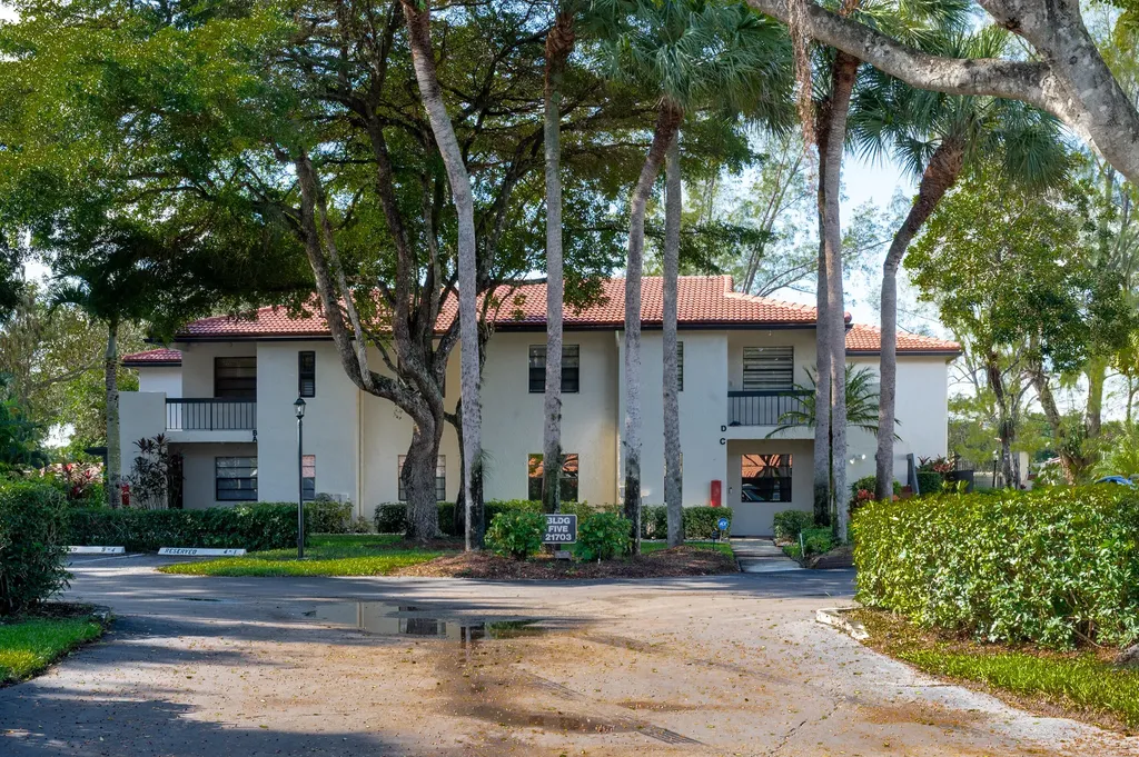 21703 Tall Palm Circle Boca Raton FL 33433