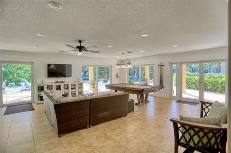 136 Ne 19th Court Wilton Manors FL 33305