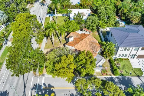383 31st Court West Palm Beach FL 33407