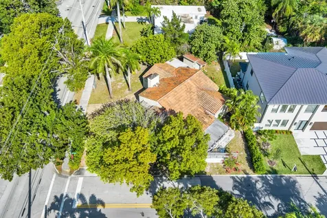 383 31st Court West Palm Beach FL 33407