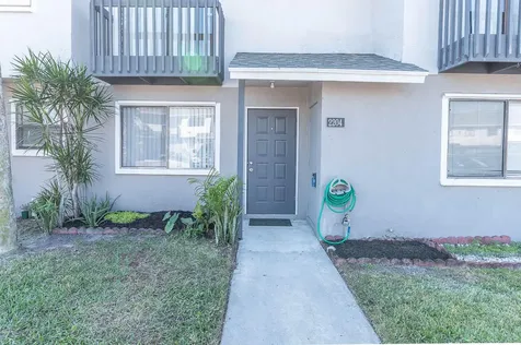 2204 Seaside Drive Greenacres FL 33463