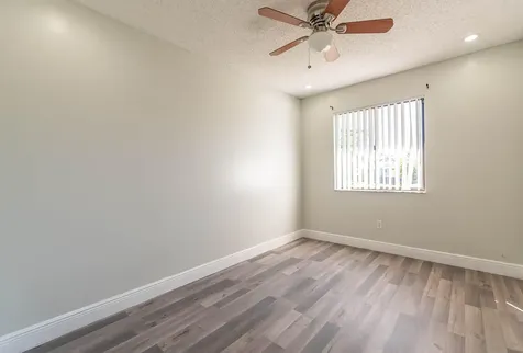 2204 Seaside Drive Greenacres FL 33463