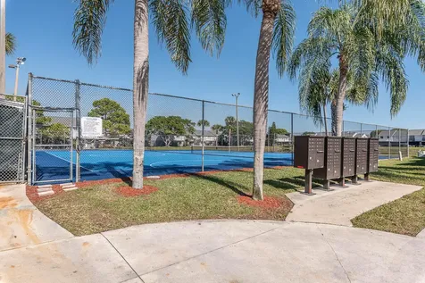 2204 Seaside Drive Greenacres FL 33463