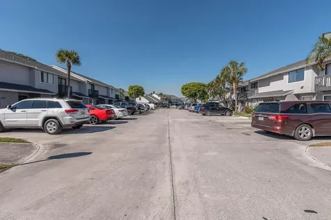 2204 Seaside Drive Greenacres FL 33463