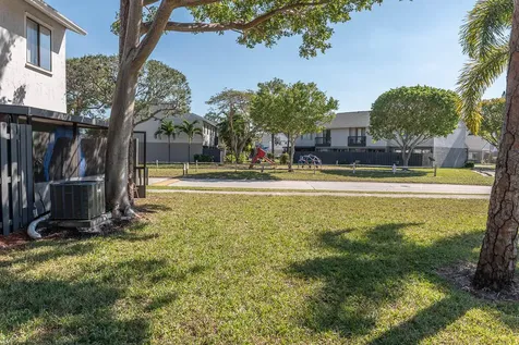 2204 Seaside Drive Greenacres FL 33463