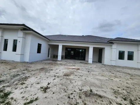 186 Se Fiore Bello Port Saint Lucie FL 34952
