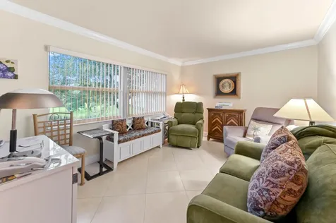 1202 Bahama Bend Coconut Creek FL 33066