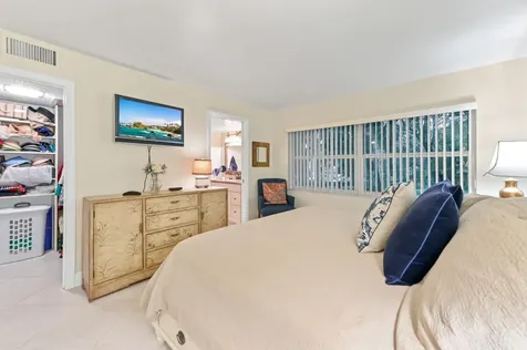 1202 Bahama Bend Coconut Creek FL 33066