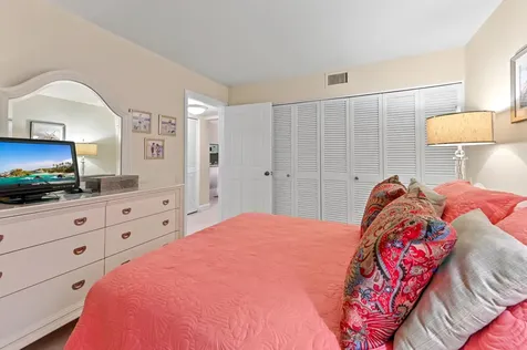 1202 Bahama Bend Coconut Creek FL 33066