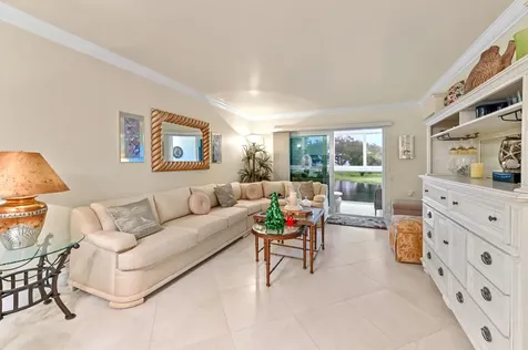 1202 Bahama Bend Coconut Creek FL 33066