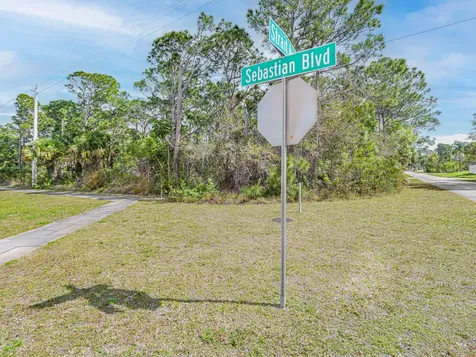789 Sebastian Boulevard Sebastian FL 32958