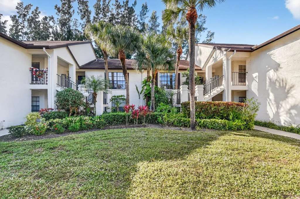 3227 Perimeter Drive Greenacres FL 33467