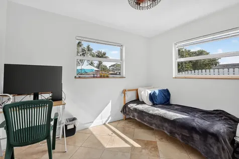 4540 SW 28th Terrace Dania Beach FL 33312