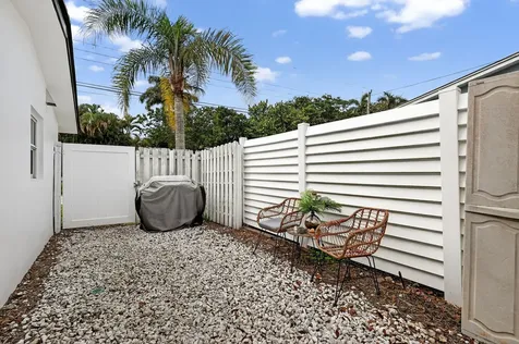 4540 SW 28th Terrace Dania Beach FL 33312