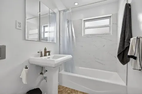 4540 Sw 28th Terrace Dania FL 33312