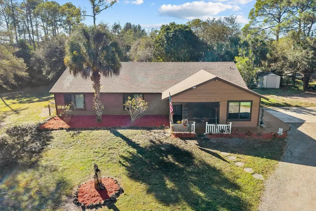 16888 W Hialeah Drive The Acreage FL 33470