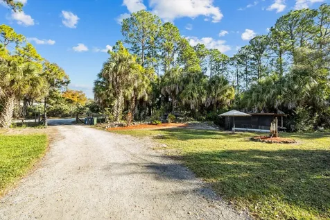 16888 W Hialeah Drive The Acreage FL 33470