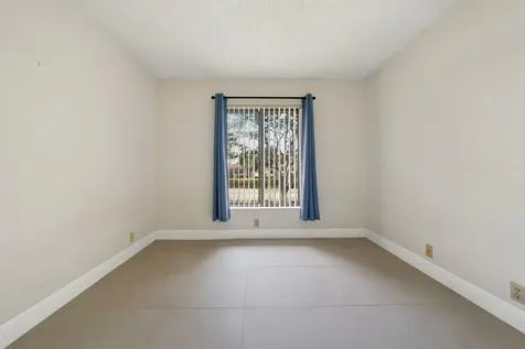 802 Sky Pine Way Greenacres FL 33415