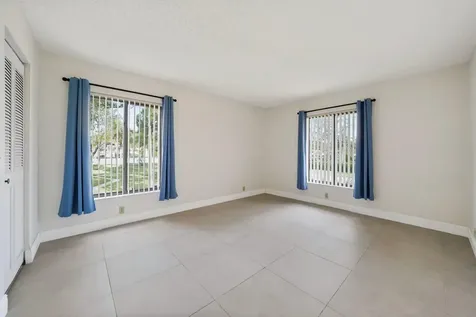 802 Sky Pine Way Greenacres FL 33415