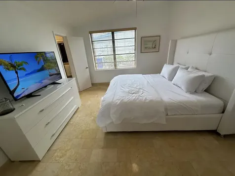 2524 Gulfstream Lane Fort Lauderdale FL 33312