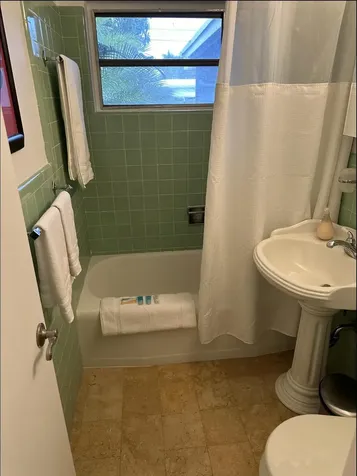 2524 Gulfstream Lane Fort Lauderdale FL 33312