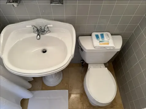 2524 Gulfstream Lane Fort Lauderdale FL 33312