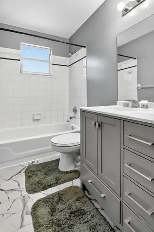4045 Nw 1st Street Delray Beach FL 33445