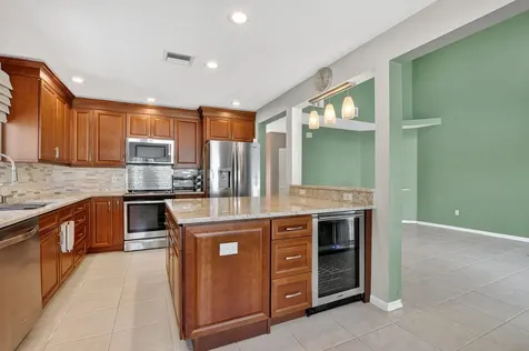 4045 Nw 1st Street Delray Beach FL 33445