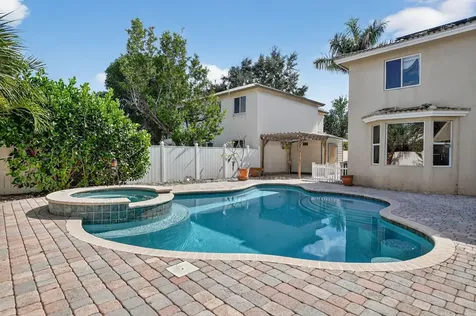 4045 Nw 1st Street Delray Beach FL 33445