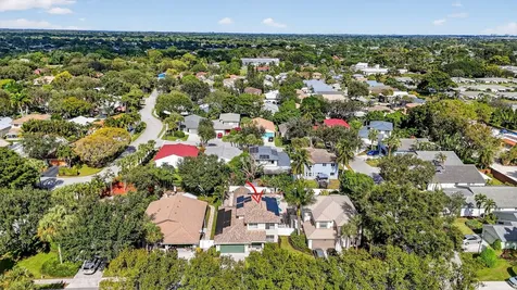 4045 Nw 1st Street Delray Beach FL 33445
