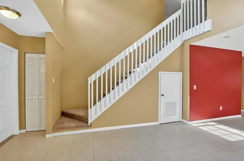 4045 Nw 1st Street Delray Beach FL 33445
