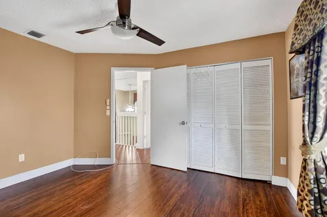 4045 Nw 1st Street Delray Beach FL 33445