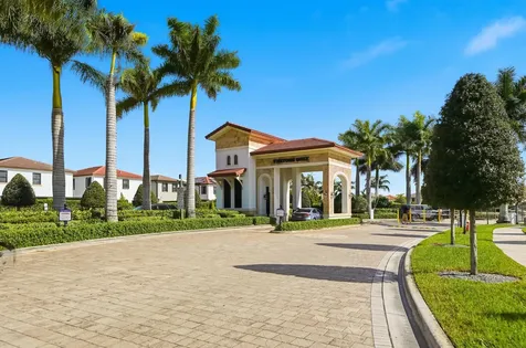10441 W 32nd Lane Hialeah FL 33018