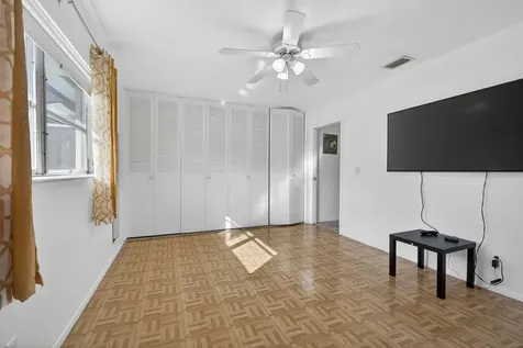 2833 Crosley Drive West Palm Beach FL 33415