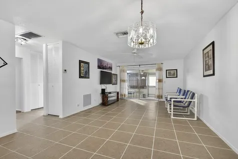 2833 Crosley Drive West Palm Beach FL 33415