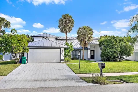 542 N Cypress Drive Tequesta FL 33469