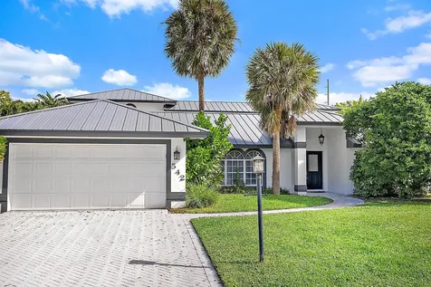 542 N Cypress Drive Tequesta FL 33469