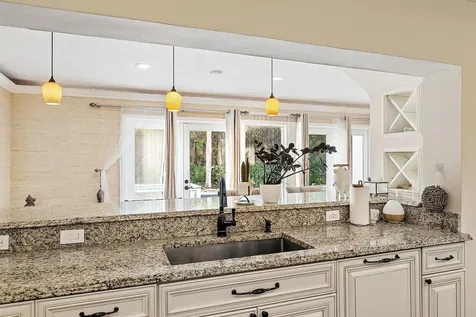 542 N Cypress Drive Tequesta FL 33469