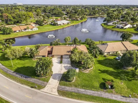 13356 Touchstone Place Palm Beach Gardens FL 33418