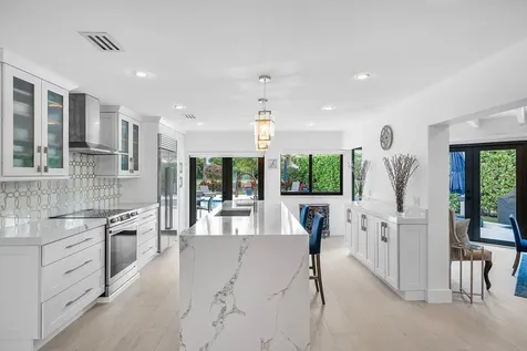 624 Lakewoode Circle Delray Beach FL 33445
