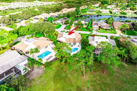 624 Lakewoode Circle Delray Beach FL 33445