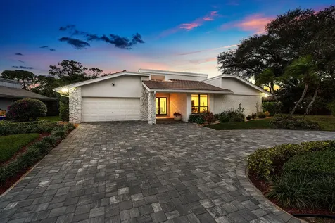 624 Lakewoode Circle Delray Beach FL 33445