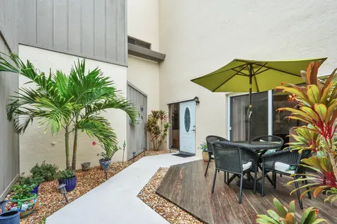 1605 S Us Highway 1 Jupiter FL 33477