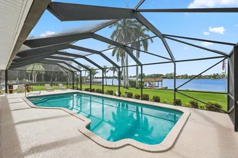 2097 Circle Place Drive Lake Worth FL 33462